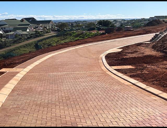 1,030M² VACANT LAND FOR SALE IN KINDLEWOOD ESTATE